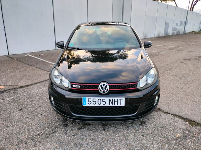 Volkswagen Golf GTI 2010