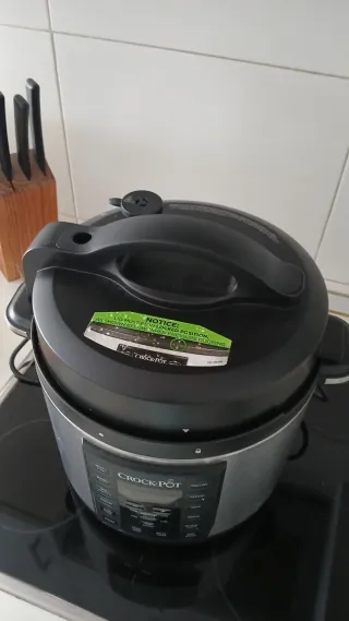 Olla Rápida CrockPot Express en buen estado.