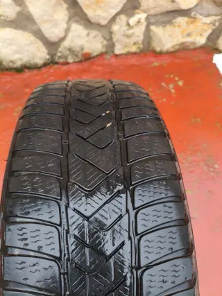 Pirelli Sottozero 3 225/40 R20 Neumáticos