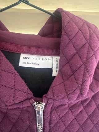 Sudadera ASOS granate acolchada