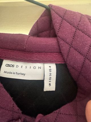 Sudadera ASOS granate acolchada