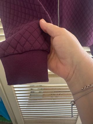 Sudadera ASOS granate acolchada