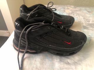 Zapatillas Nike Air Max Negras y Rojas