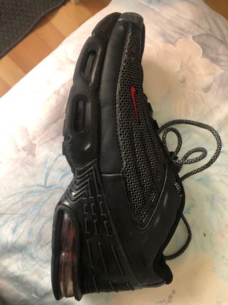 Zapatillas Nike Air Max Negras y Rojas