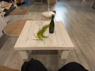 Mesa de centro de madera blanca