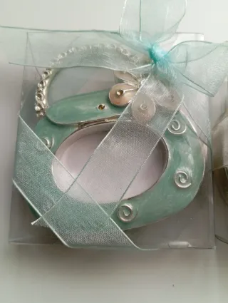 Portafotos y joyero decorativos