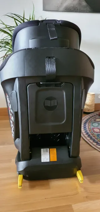 Maxi-Cosi Titan Black