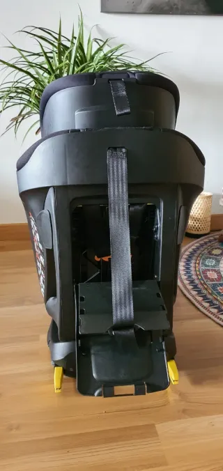 Maxi-Cosi Titan Black