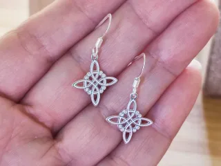 Pendientes Nudo de Bruja Plata 925