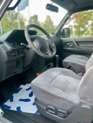 Mitsubishi pajero 2003