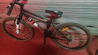 Bicicleta Rockrider 24' Negra