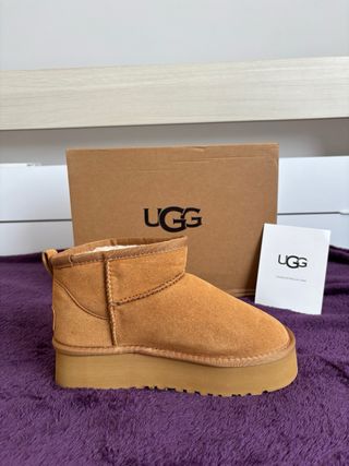 Botas UGG Classic Ultra Mini Beige