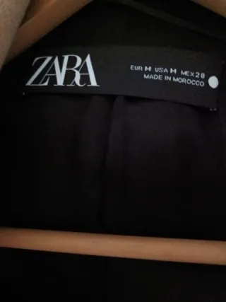 Abrigo Zara colaboración especial con MONTEGO