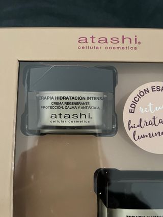 Set Regalo Atashi Crema Idrantante + Crema illumin