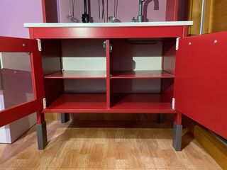 Cocina de juguete madera roja