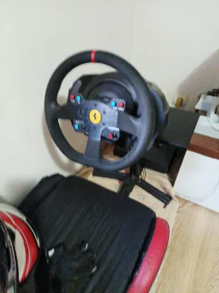 Thrustmaster T300 Alcántara Ferrari