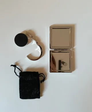 Set specchietto e porta borsetta