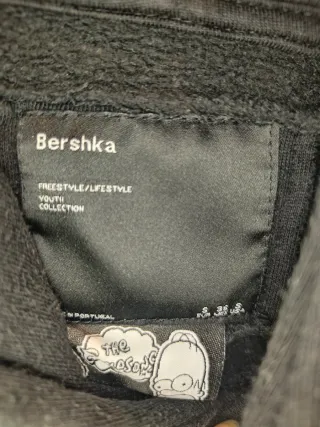 Sudadera Bershka Homer Simpson Talla S