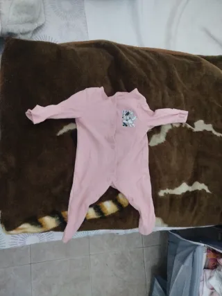 Mono bebé peluche blanco y pijamas 0-3 meses