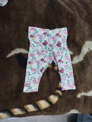 Mono bebé peluche blanco y pijamas 0-3 meses