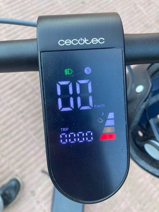 Patinete Eléctrico Cecotec Bongo D30