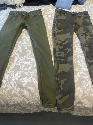 Pantalones negros con rotos