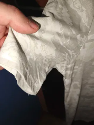 *nueva* Camisa Under Armour Talla M Camuflaje