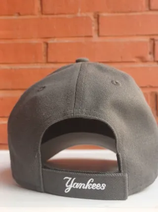 Gorra New Era Yankees Gris