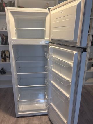 Frigorífico KUBO KBDD8564 161cm 243L