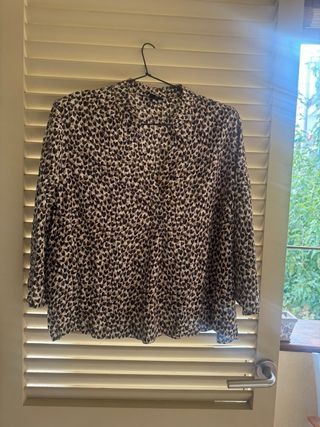 Blusón Cortefiel Estampado Corazones Talla 44