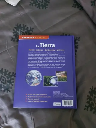 La Tierra, mares oceanos, continentes universo