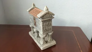 Figura Hórreo Tradicional