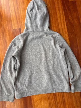 Sudadera Nike gris niño Estatura  1,47 -1,58 cm