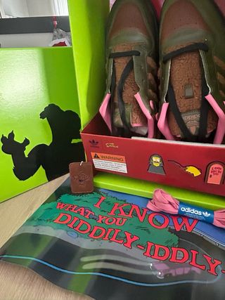 Adidas Simpsons Treehouse Caja Edición Especial