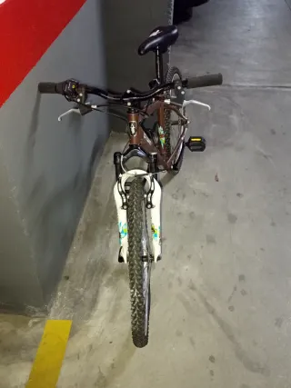 Bicicleta infantil Btwin marrón