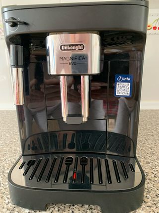 Cafetera DeLonghi Magnifica Evo