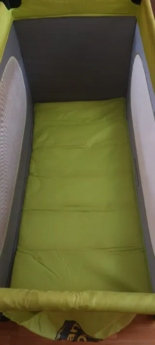 Cuna de viaje Petit Play