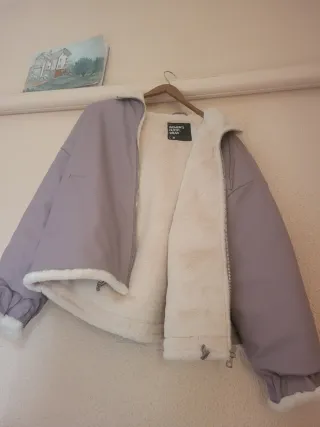 Abrigo morado y beige Talla M