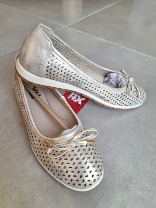 Bailarinas XTI doradas