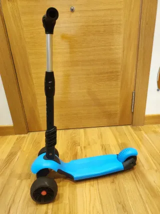 Patinete infantil Yoleo azul