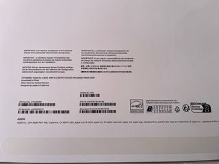 Caja MacBook Pro VACÍA*. Model No. A3403