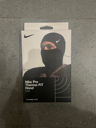 Nike Pro Therma-Fit Hood Negro