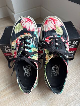 Zapatillas Vans Authentic Hawaiian Floral Black