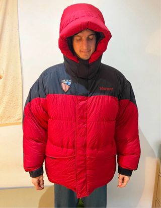 Chaqueta alta montaña Marmot roja y negra