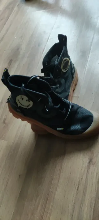 Palladium Pampa Smiley GITD Sneakers