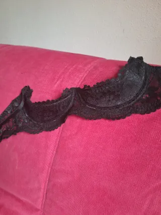 Lencería negra de encaje