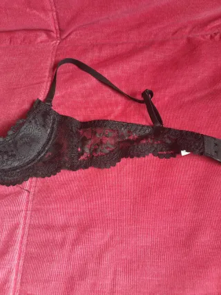 Lencería negra de encaje