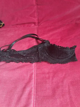 Lencería negra de encaje