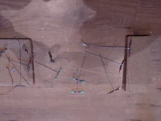 Accesorios pesca: flotadores, plomos, anzuelos