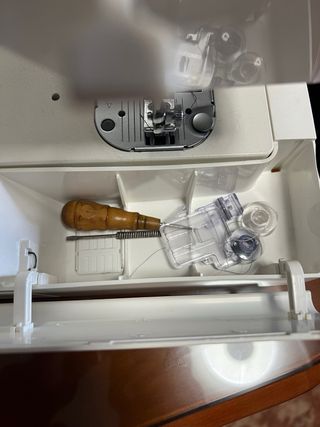 Máquina de coser SINGER